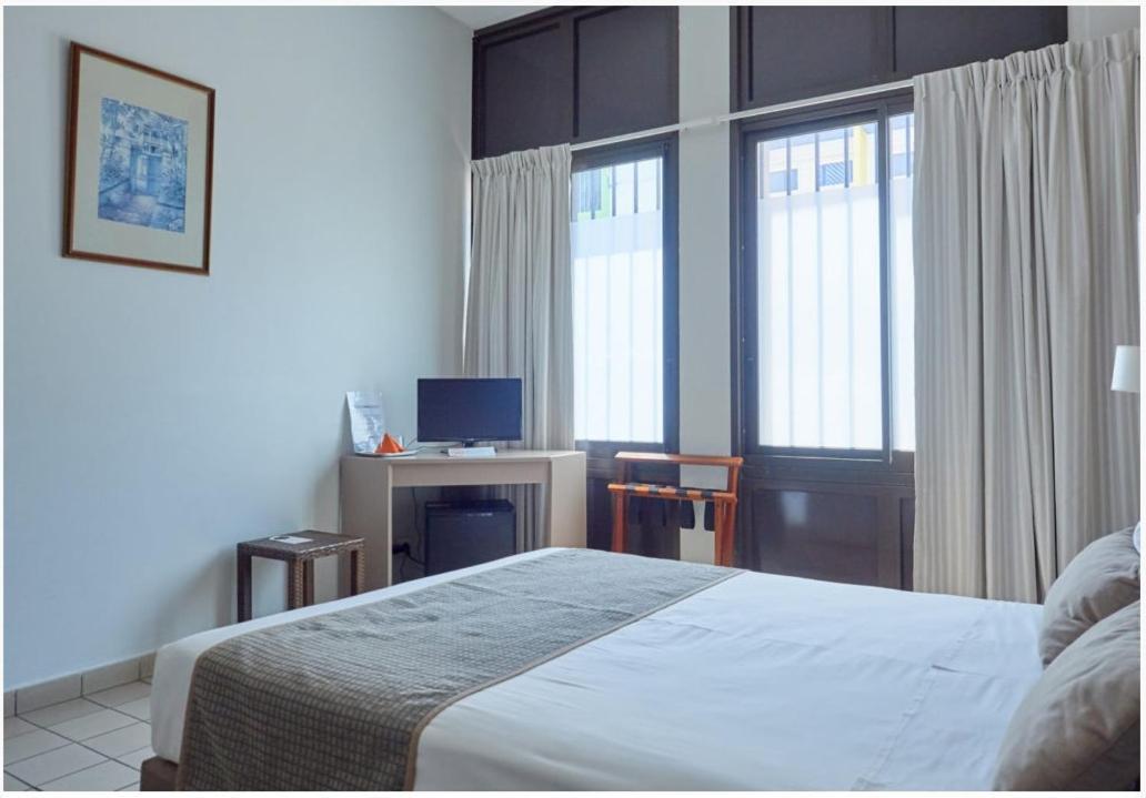 Hotel Austral By Exsel Saint-Denis Habitación foto